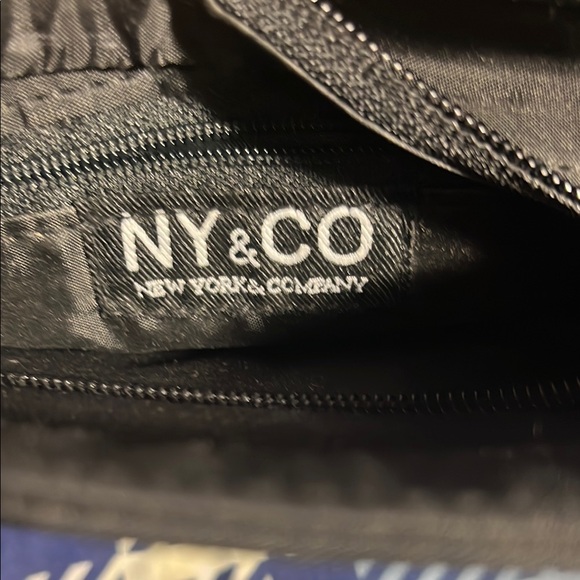 New York & Company Black Tote Bag with Structured Design - Picture 3 of 5